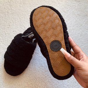 SOLD - UGG Yeah Slide